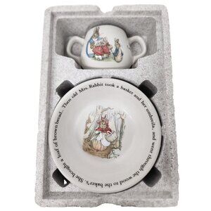 Vintage Wedgwood Peter Rabbit Kids 2 Piece Set Handled Mug And Oatmeal Bowl NEW